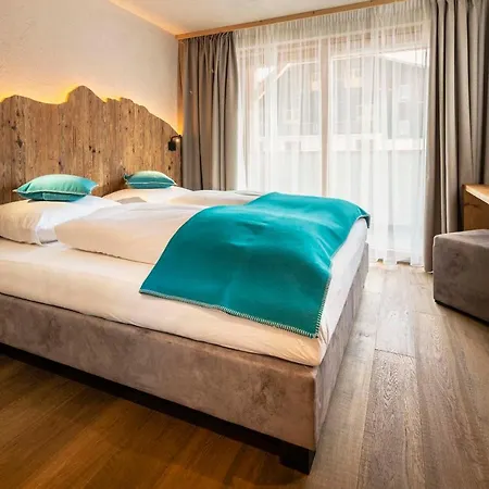 Garni Mia Co Bed & Breakfast *