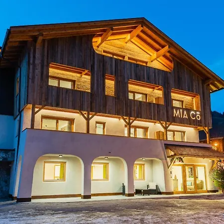 Garni Mia Co Bed & Breakfast