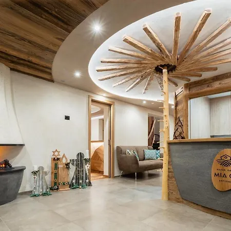 Garni Mia Co Bed & Breakfast